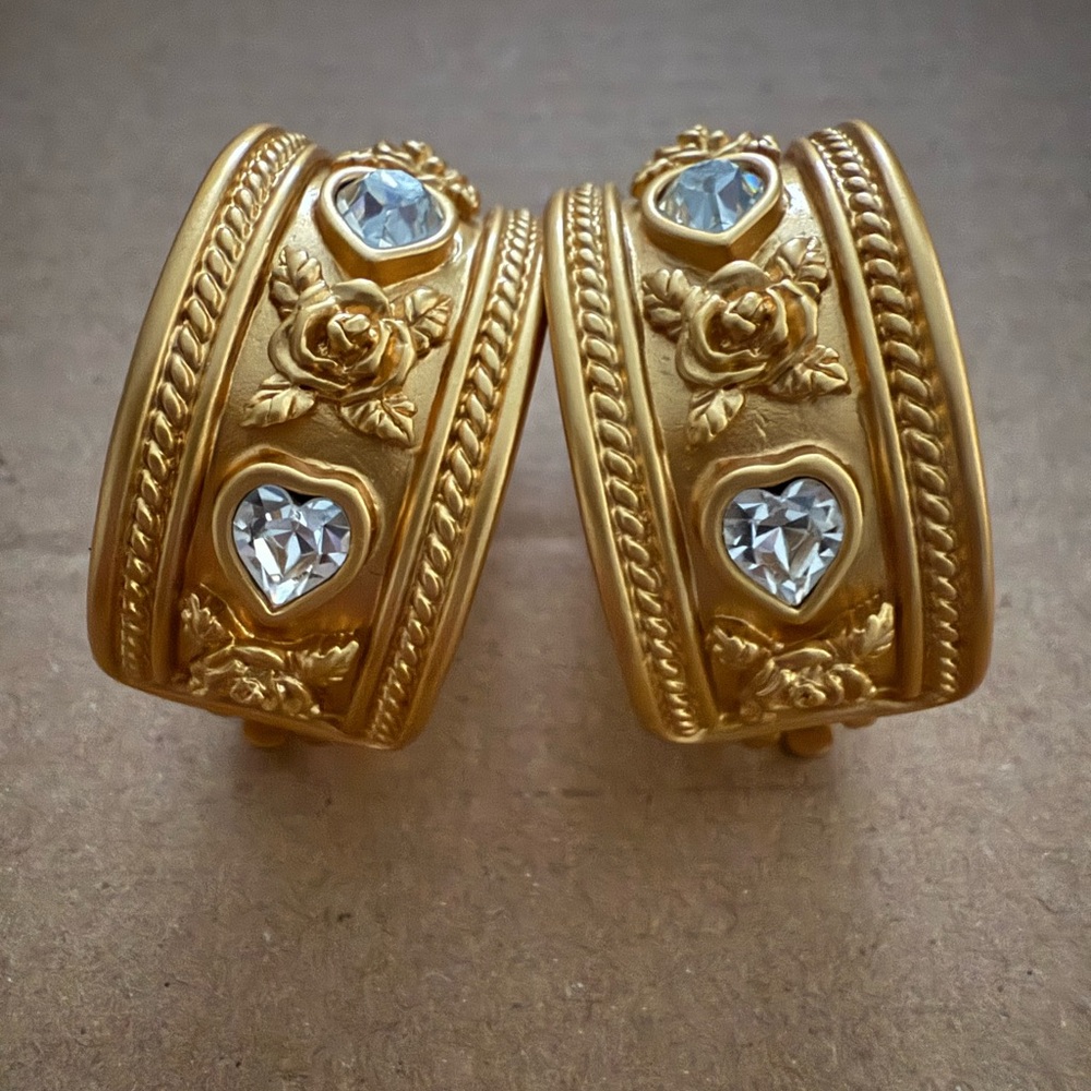 Vintage Elizabeth Taylor for Avon “Love Blooms” Earrings (Clip)